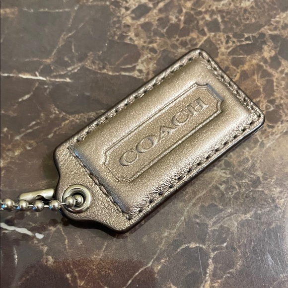 Vintage Coach Madison Metallic Silver Shoulder Bag - Picture 3 of 14